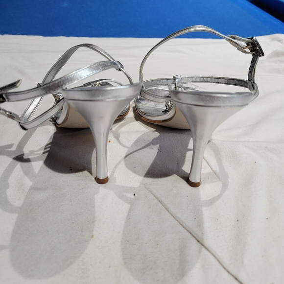 ALDO Silver Heels with Rhinestones. Size 5 - Picture 4 of 6